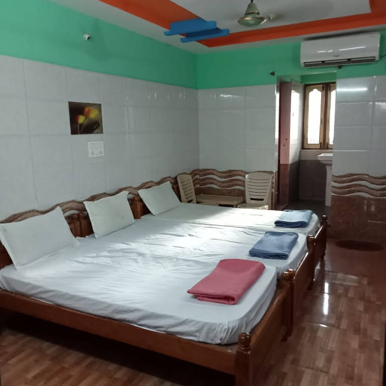 3 Sharing Room